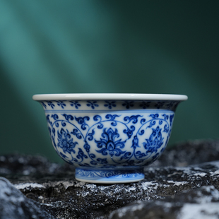 望月怀古缠枝莲花心压手杯120ml 全手工手绘高档送礼茶器主人杯