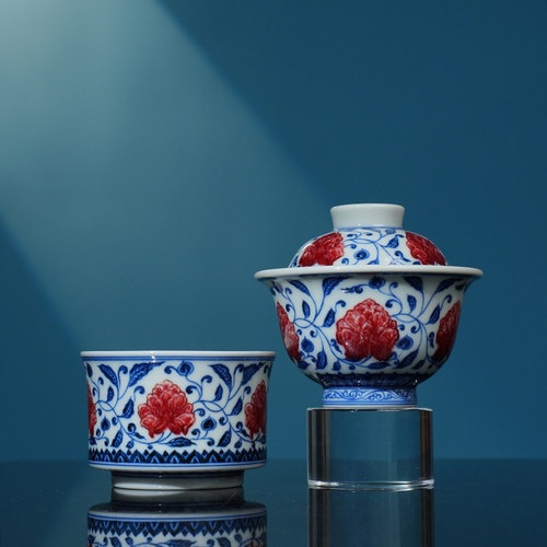 屹朴堂青花釉里红缠枝牡丹茶器