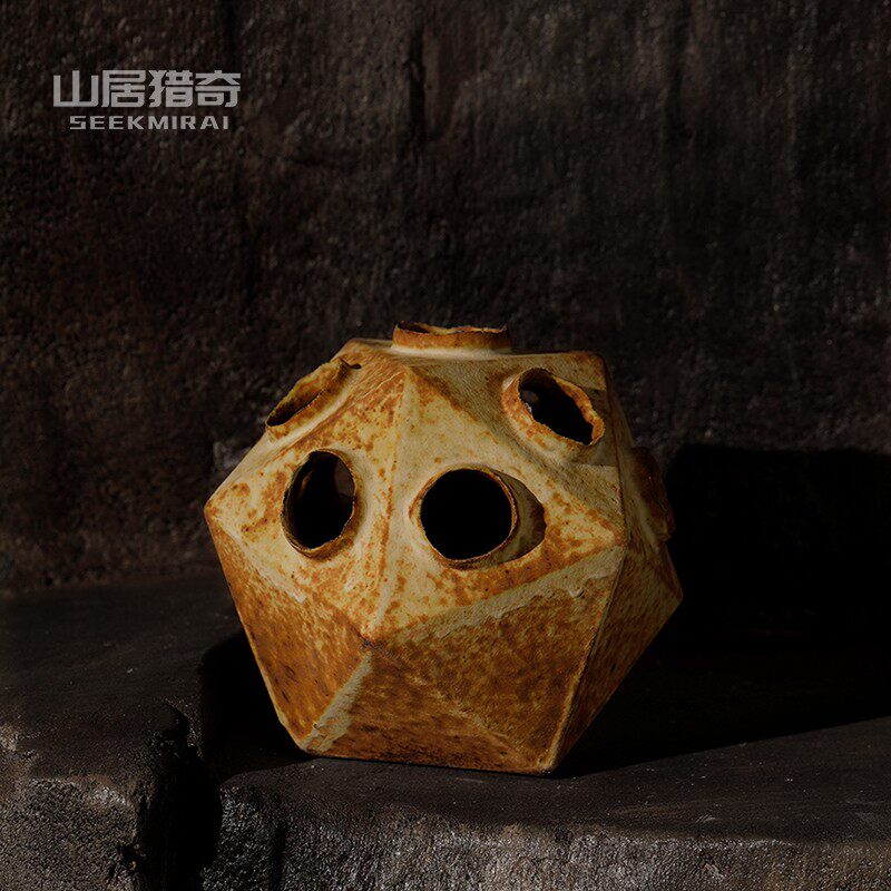 个性创意陶瓷花瓶多孔花器复古客餐厅插花摆件民宿侘寂风软装饰品