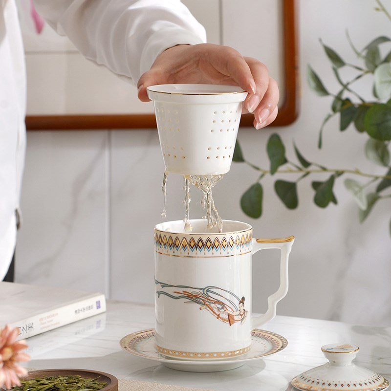 办公室茶杯茶水分离陶瓷唐山红玫瑰骨瓷飞天滤茶杯漏斗杯马克杯