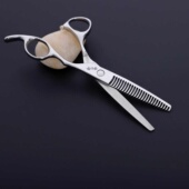 专业美发剪刀平剪牙剪无痕鹿角鱼骨剪发廊发型师理发剪刀剪发剪刀