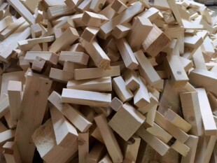 松木边角料下脚料DIY手工木材烧火料原木实木小木块柴火料烧火料