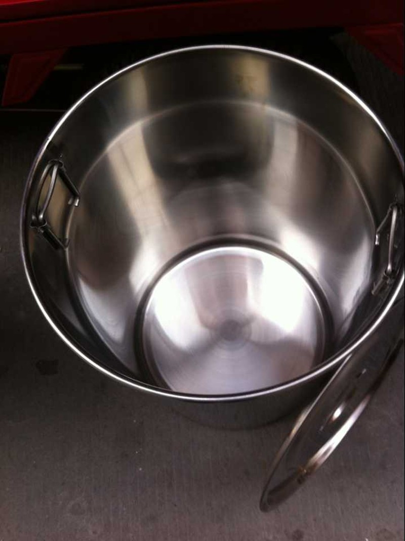 全网重量最足的特厚不不锈钢桶汤桶煮肉桶无磁不绣钢水桶米缸圆桶