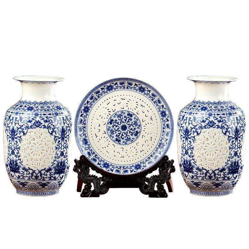 镂空青花瓷创意三件套客厅陶瓷器花瓶办公室电视柜摆件轻奢装饰品