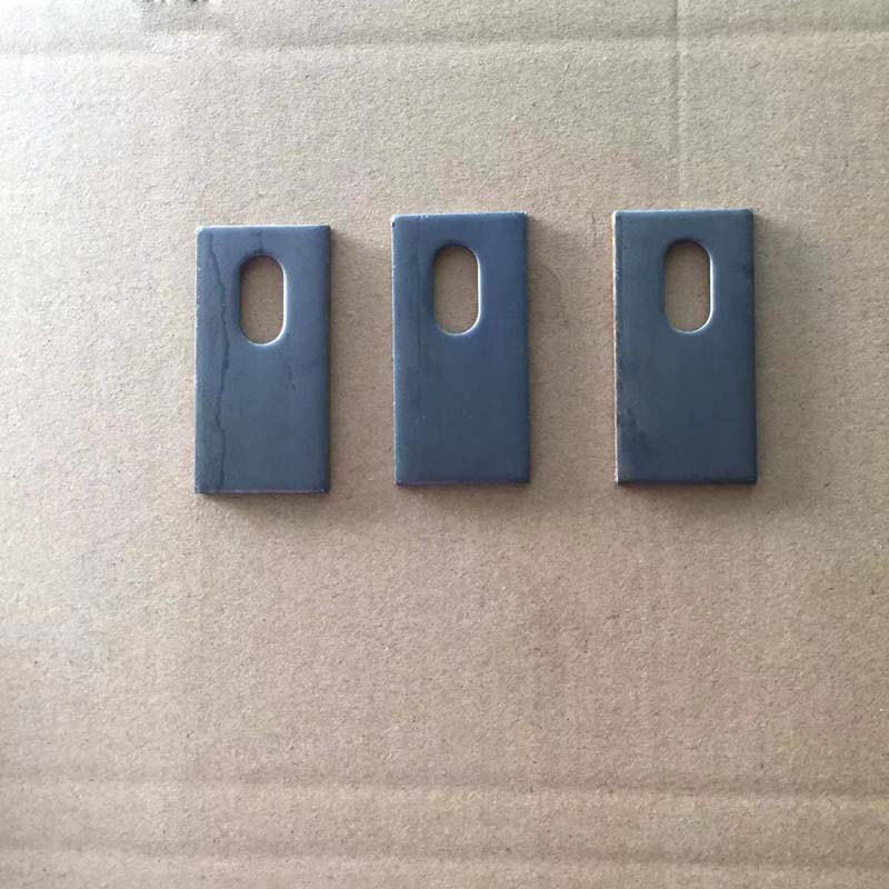 长腰孔铁耳仔焊接固定片可调节加宽长条孔径2公分长1cm宽铁片角码