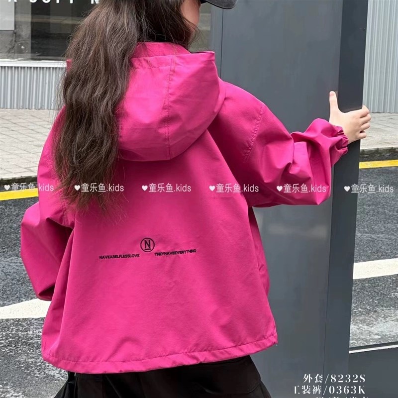 童乐鱼2024秋冬8232新款连帽拼接冲锋衣外套中大童男女童中性亲子