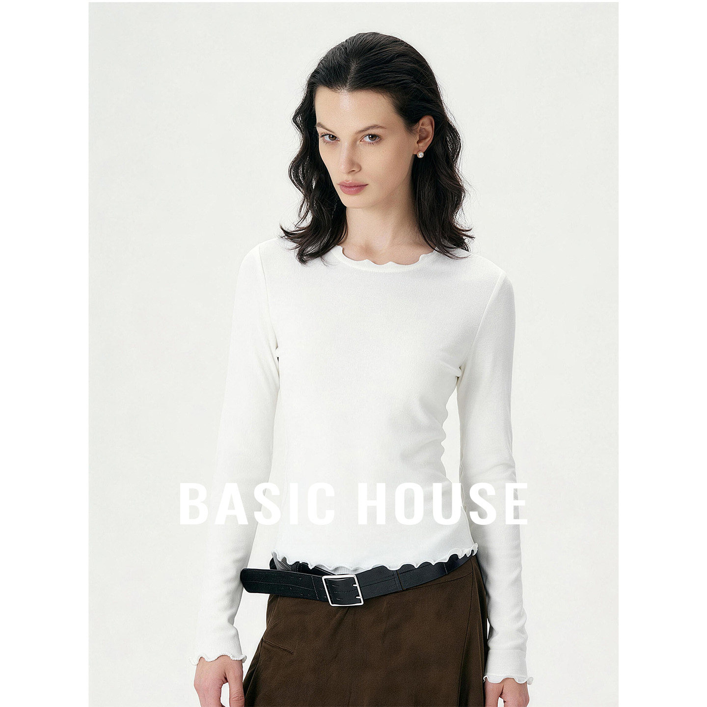 Basic House/百家好纯白木耳边长袖软糯亲肤打底衫女简约百搭T恤