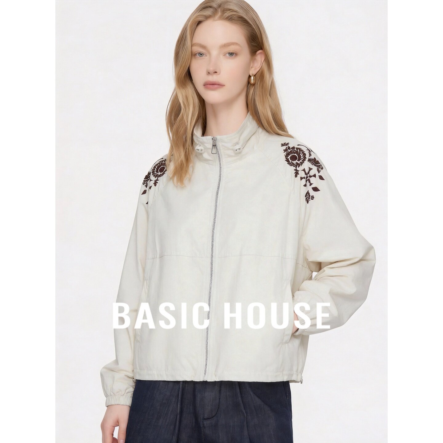 Basic House/百家好棉感米色外套立领长袖民族刺绣抽绳短外套女秋