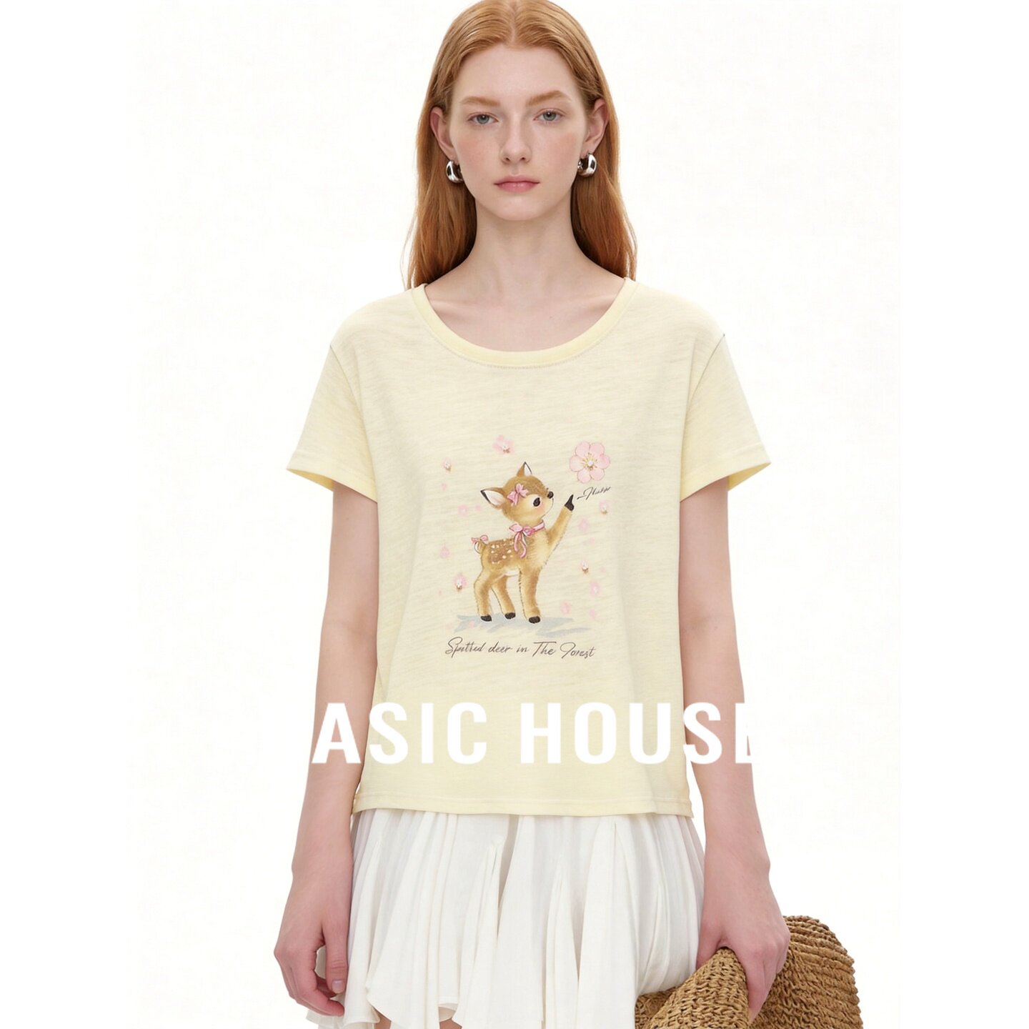 Basic House/百家好黄色小鹿印花T恤女美式复古修身显瘦正肩短袖