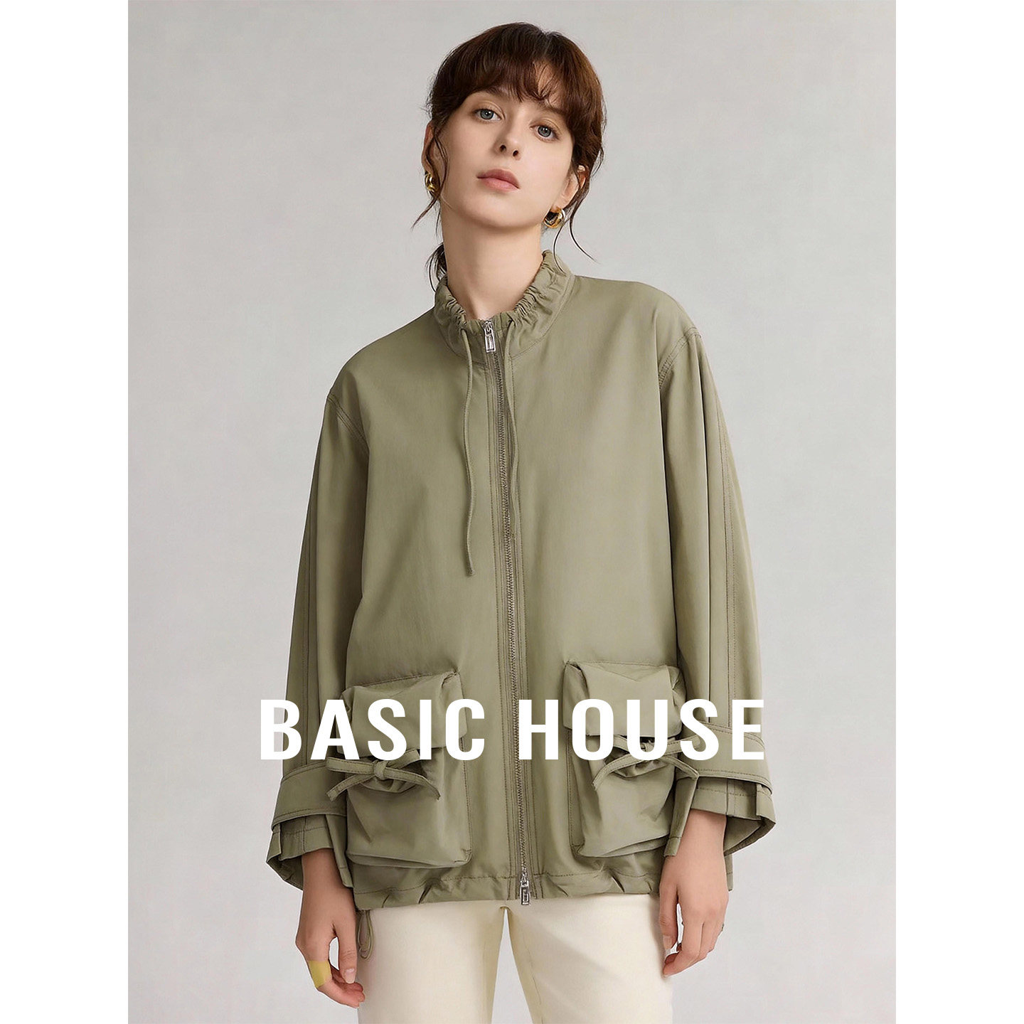 Basic House/百家好军绿色抽绳设计短外套女秋季工装风夹克上衣