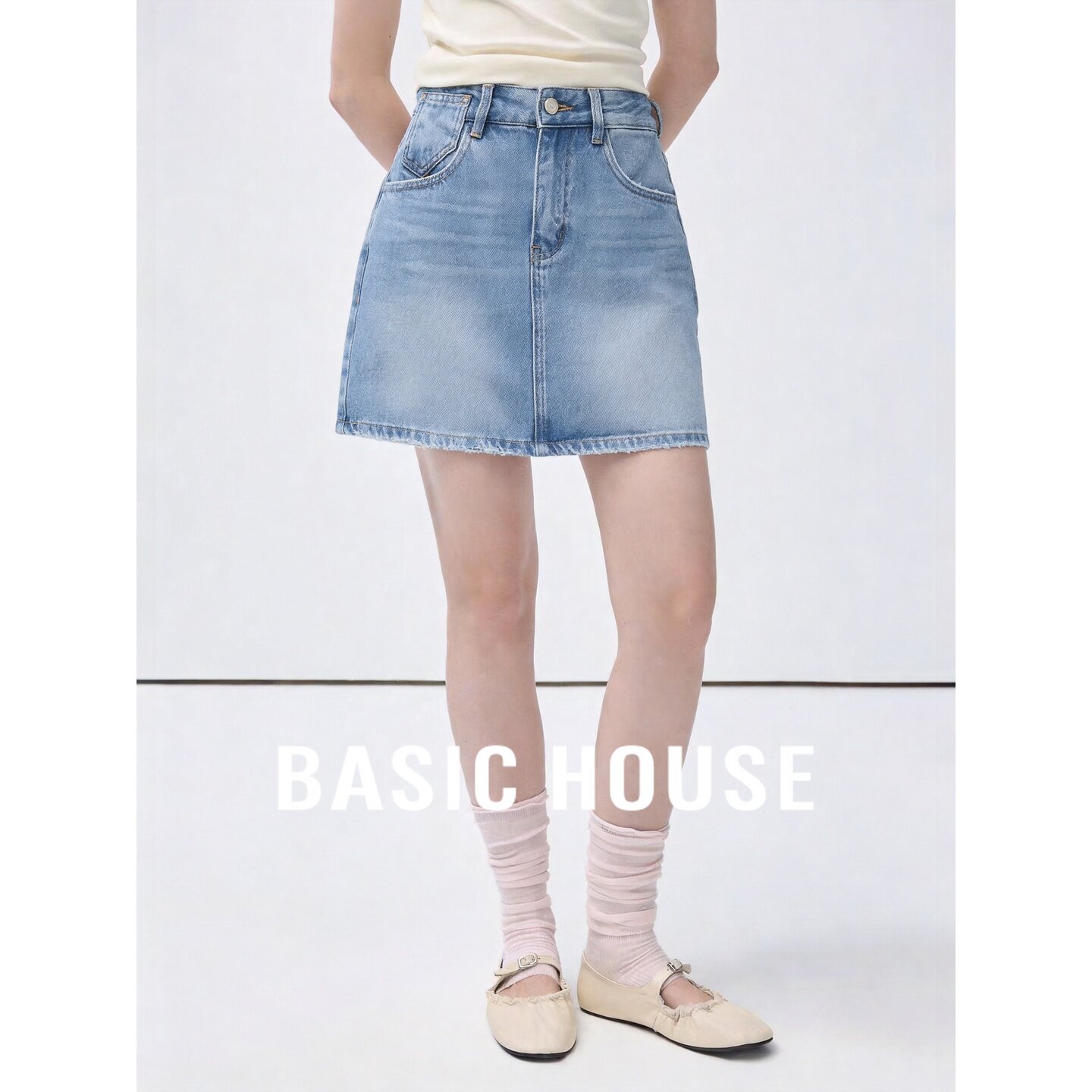 Basic House/百家好牛仔半身裙女蓝色短裙A字型毛边设计百搭显瘦