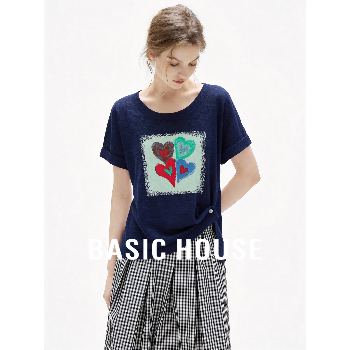 Basic House/百家好爱心印花短袖针织衫女夏显瘦时尚减龄扭结上衣