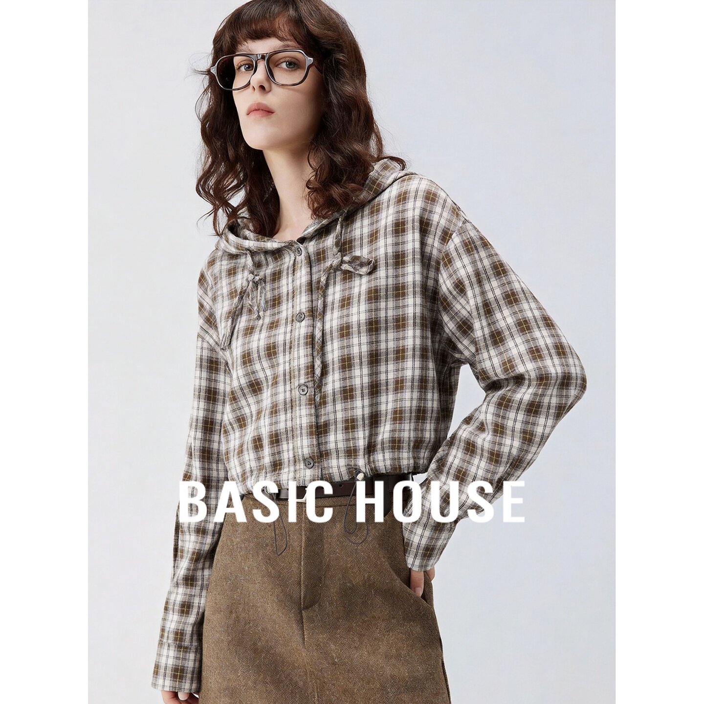 Basic House/百家好纯棉绿格纹连帽系带宽松短款日常简约长袖衬衫