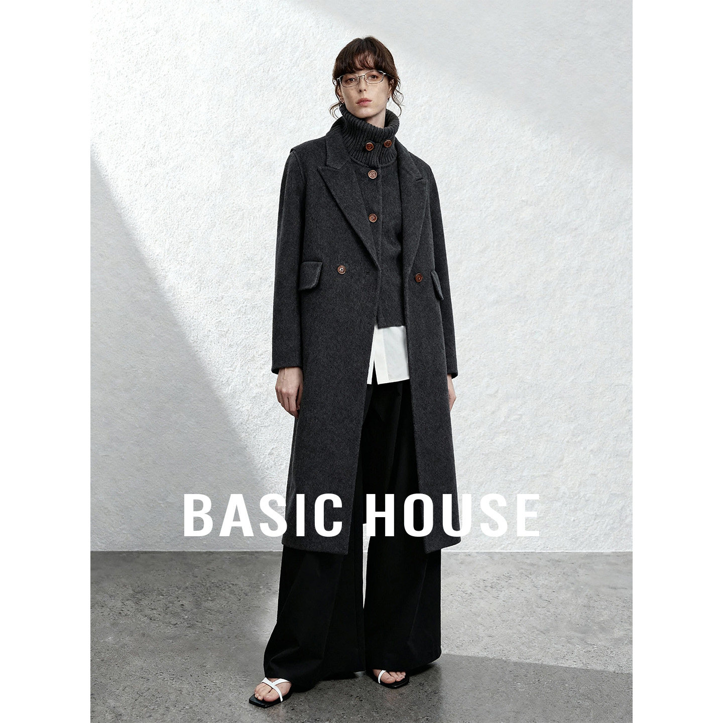 Basic House/百家好老钱风秋冬新款针织拼接立领马甲长款V领大衣