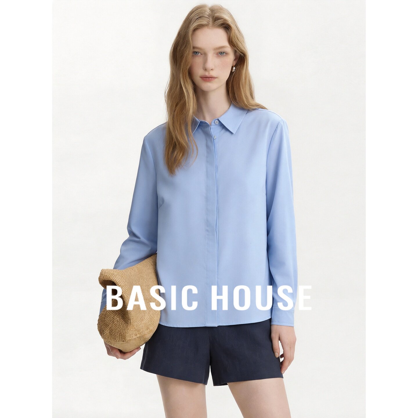Basic House/百家好浅蓝翻领长袖衬衫宽松H版通勤女极简夏秋日常