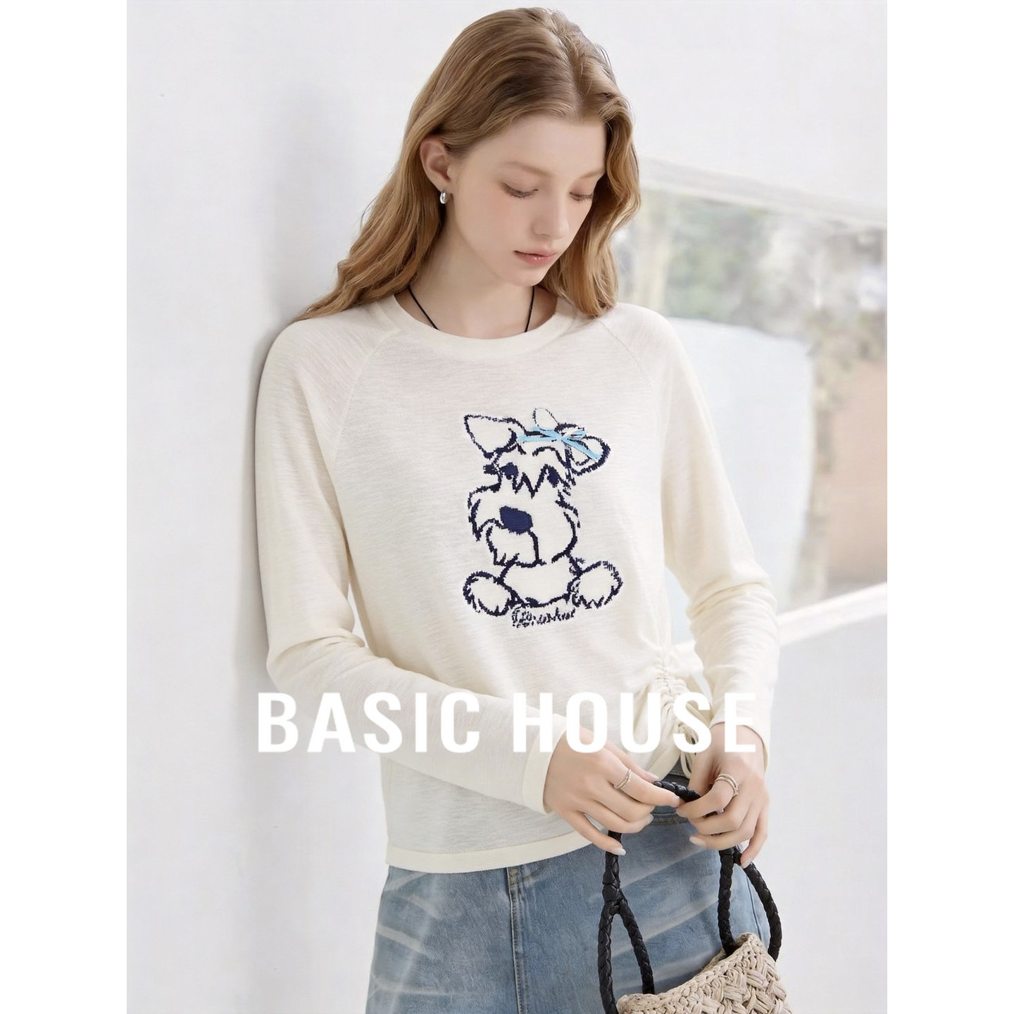 Basic House/百家好白色圆领长袖小狗图案针织衫女秋季新款上衣