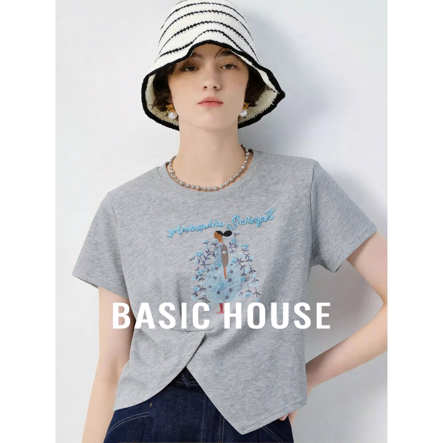 Basic House/百家好棉质刺绣圆领短袖T恤女夏宽松休闲上衣薄款