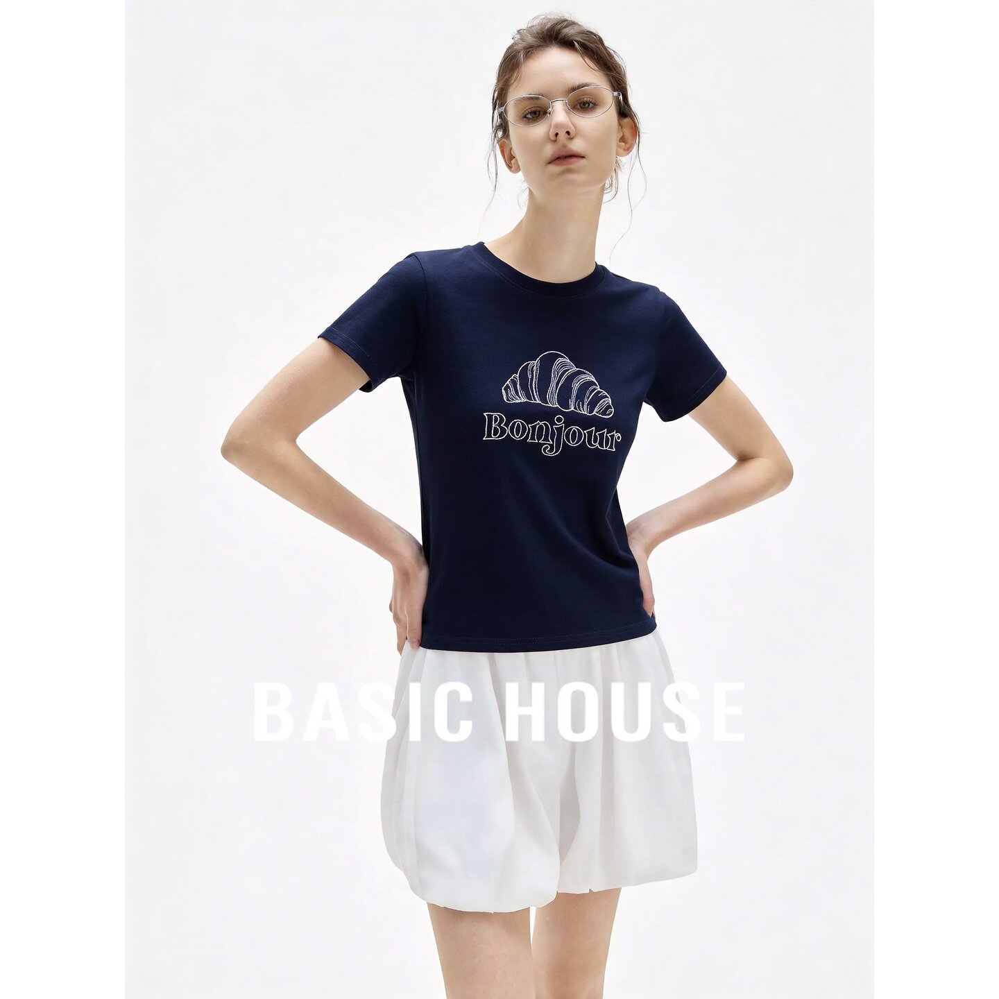 Basic House/百家好韩系牛角包刺绣短袖T恤女夏季显瘦百搭上衣