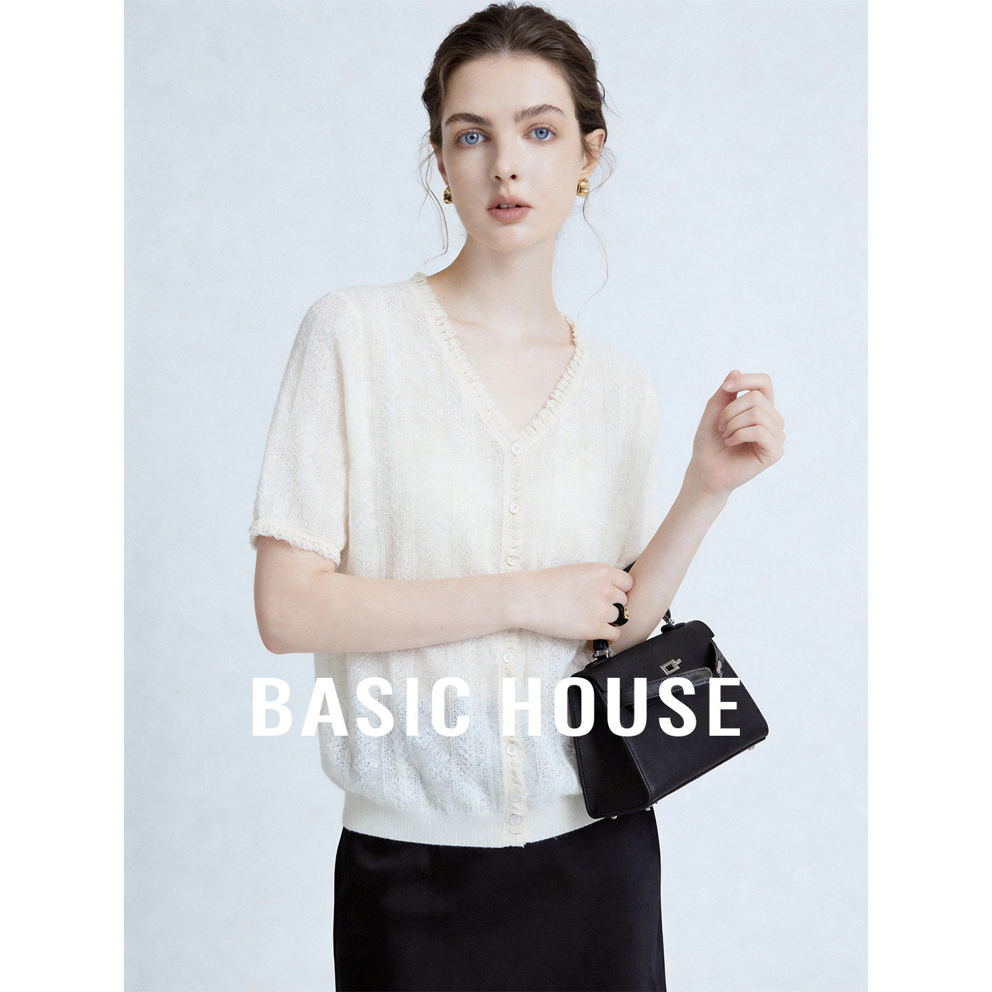 Basic House/百家好白色V领肌理感短袖针织开衫女夏透气百搭上衣