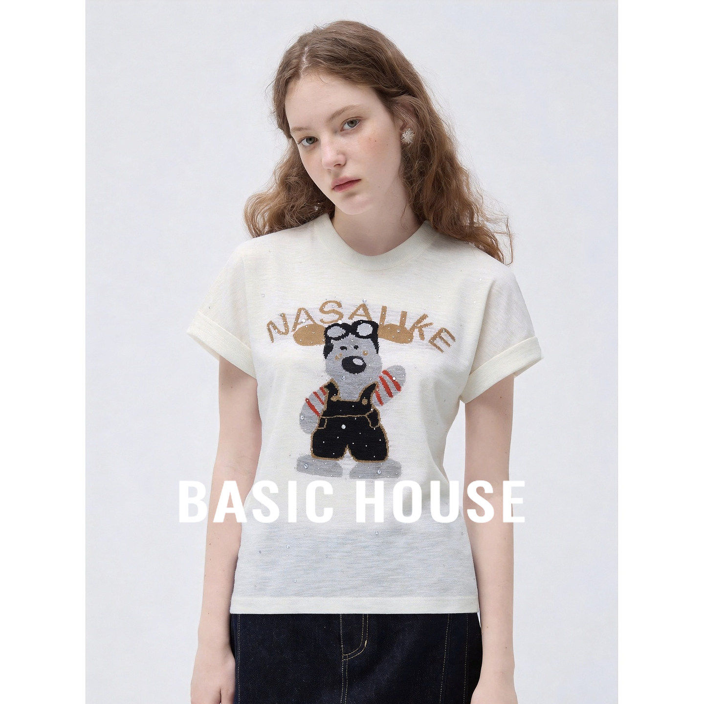 Basic House/百家好白色圆领动物刺绣减龄显瘦超好看短袖针织衫女