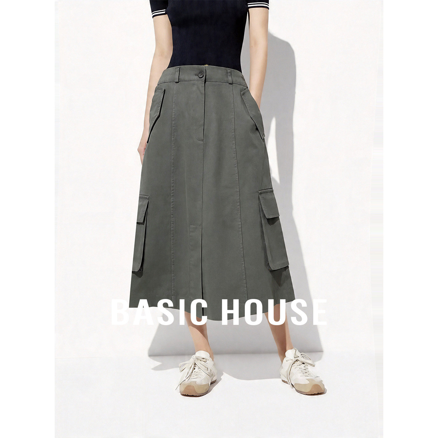 Basic House/百家好军绿松紧腰工装半身裙女夏季后开叉设计中长裙