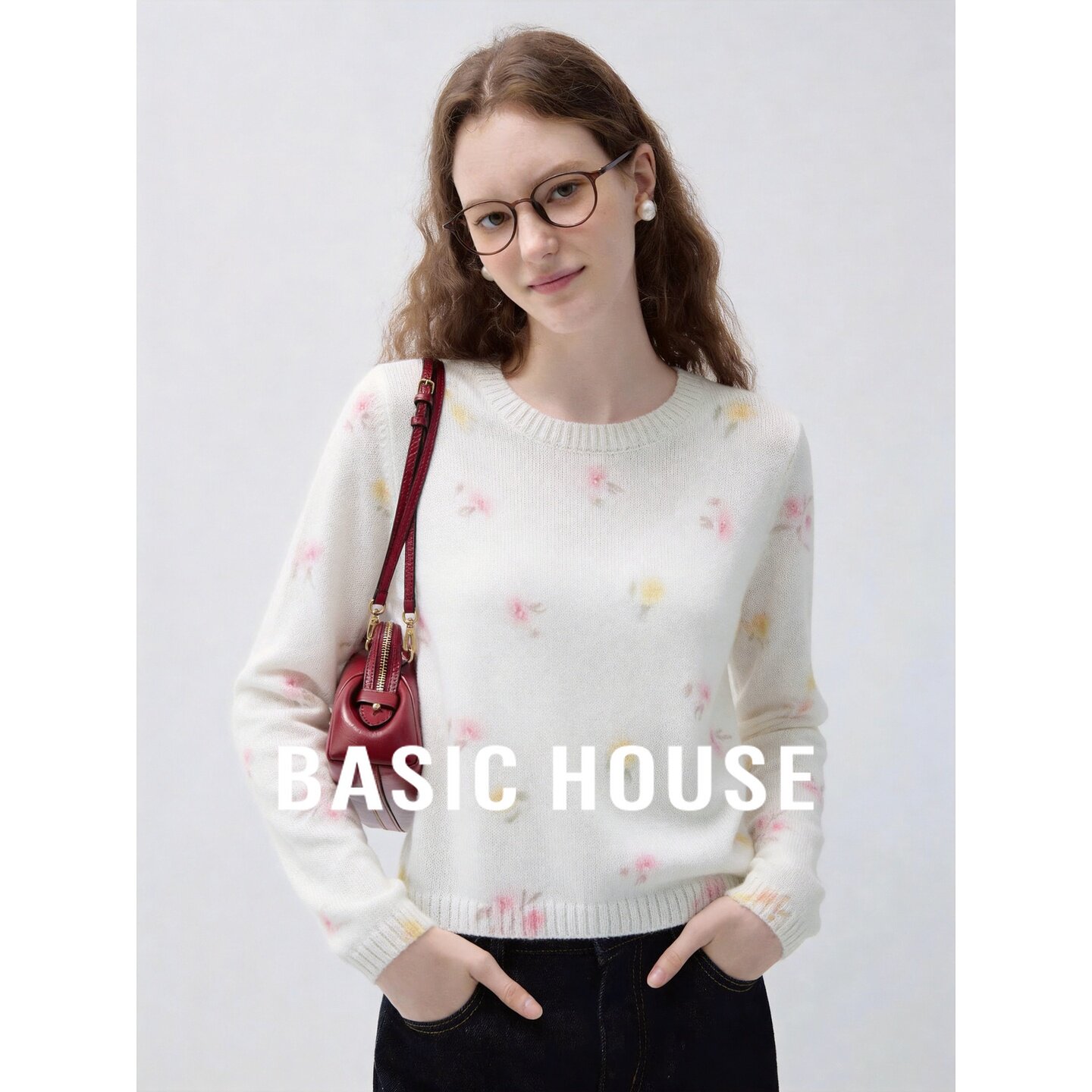 Basic House/百家好2026秋季白色圆领花朵印花直筒长袖新款针织衫