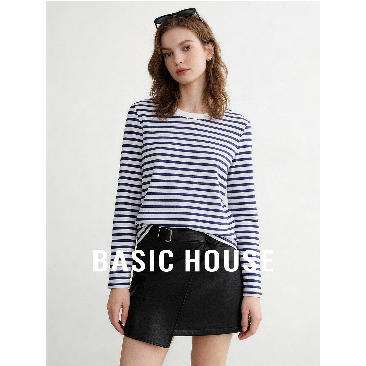 Basic House/百家好圆领条纹撞色设计T恤女秋棉质舒适百搭打底衫