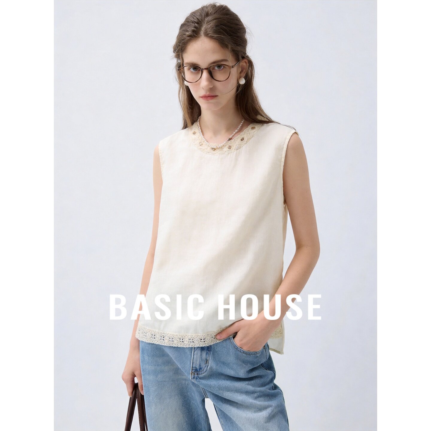 Basic House/百家好法式亚麻刺绣圆领无袖衬衫女白色气质百搭上衣