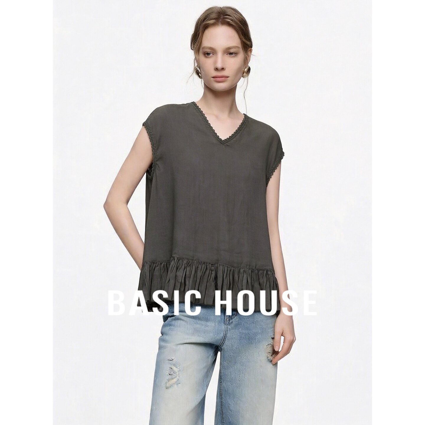 Basic House/百家好2026秋季苎麻灰色V领荷叶边宽松中长新款衬衫