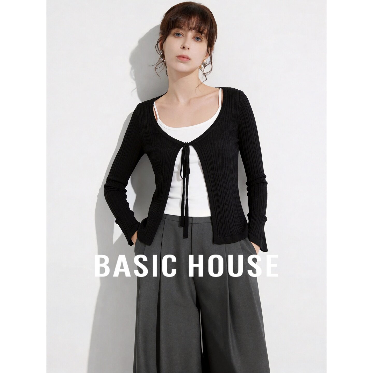 Basic House/百家好黑色镂空设计感绑带收腰喇叭袖优雅针织开衫女