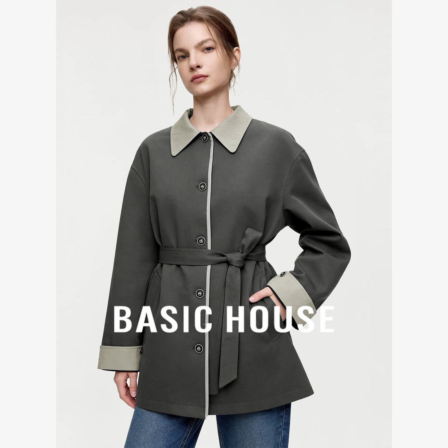 Basic House/百家好翻领风衣女中长款收腰系带撞色设计感通勤外套