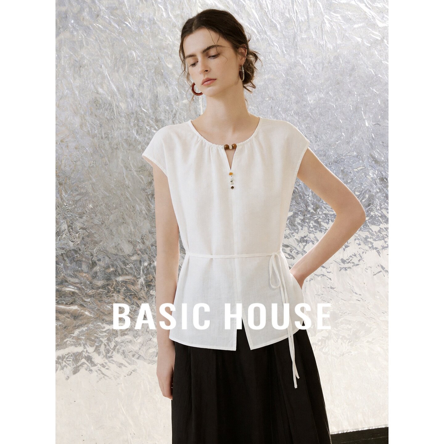Basic House/百家好白色莱赛尔圆领短袖衬衫女夏收腰显瘦优雅上衣