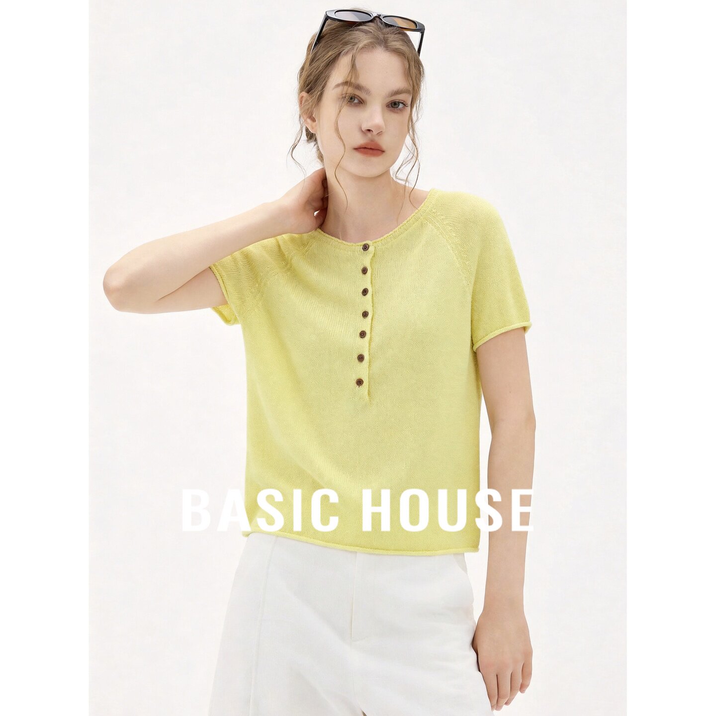 Basic House/百家好莱赛尔黄色半开领短袖纯色百搭显瘦针织衫女夏