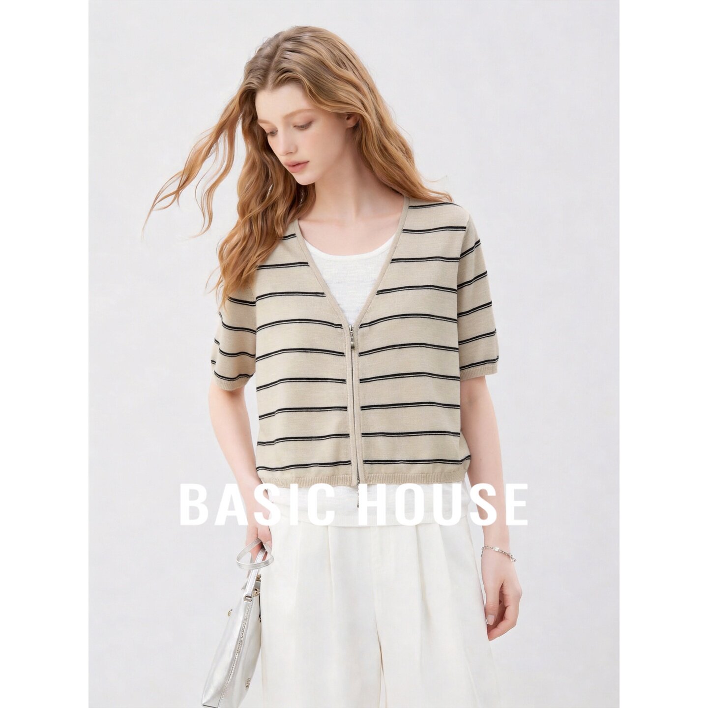 Basic House/百家好V领条纹针织开衫短袖宽松拉链女夏季韩版米色