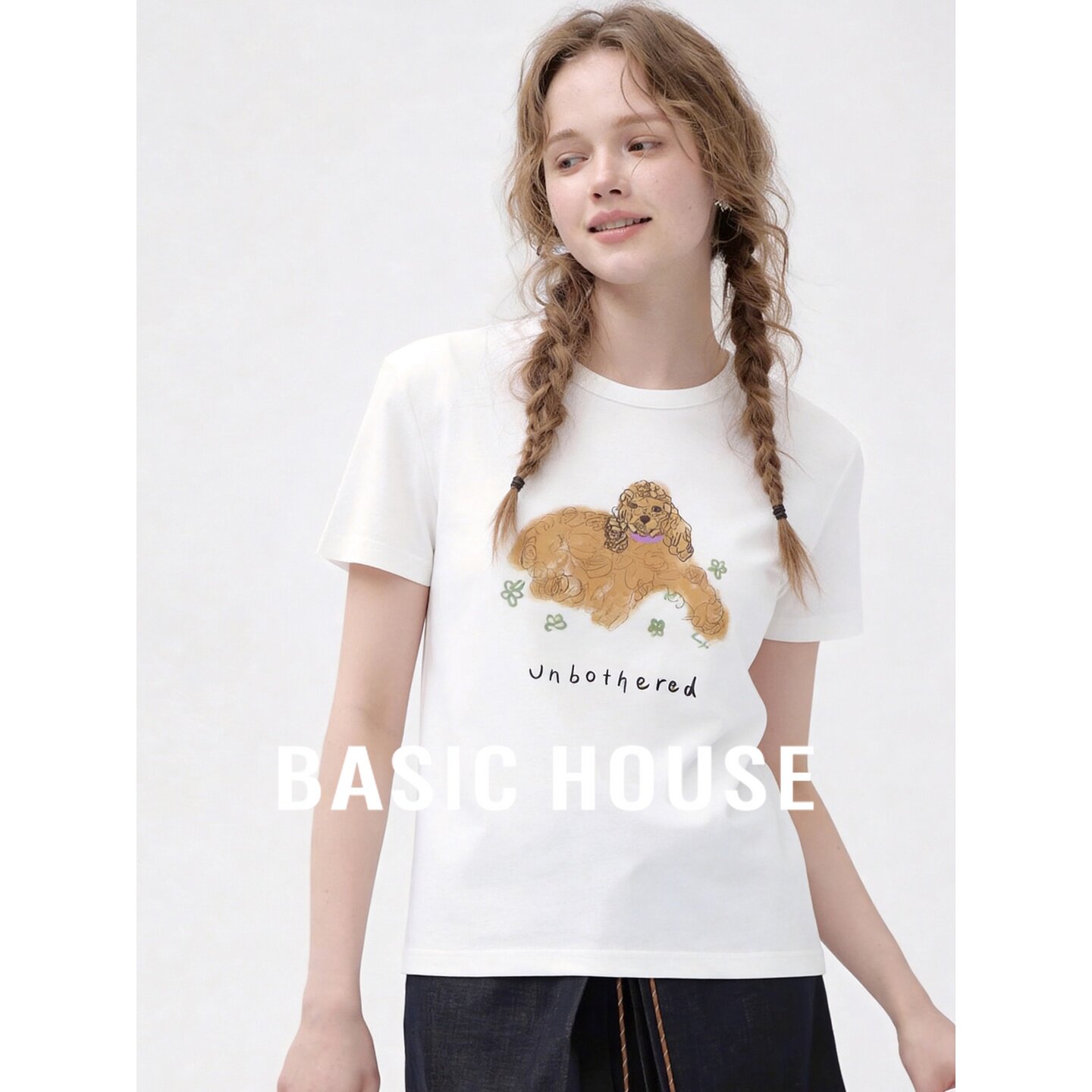 Basic House/百家好休闲百搭棉质印花T恤女夏季白色宽松舒适上衣