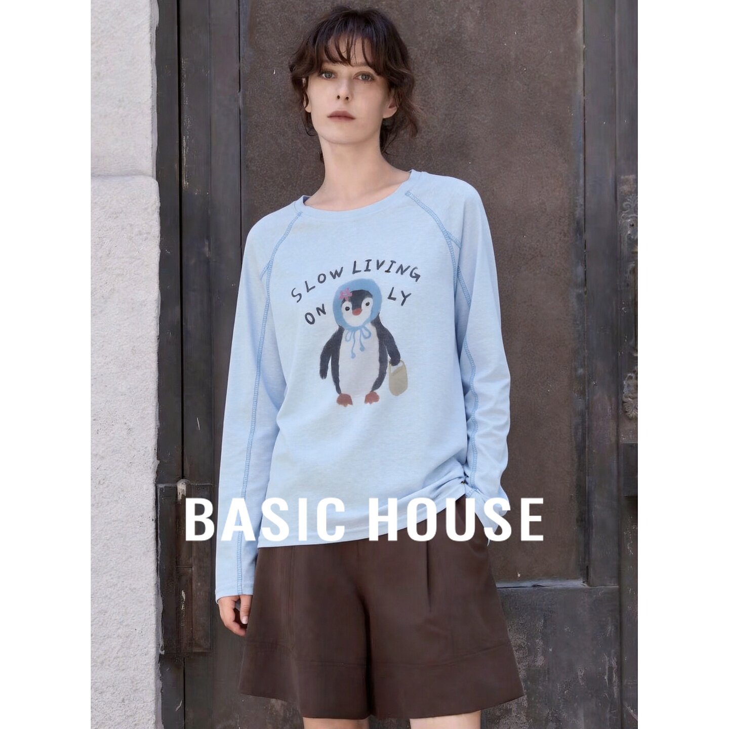 Basic House/百家好夏日清新企鹅印花长袖T恤女宽松减龄防晒上衣