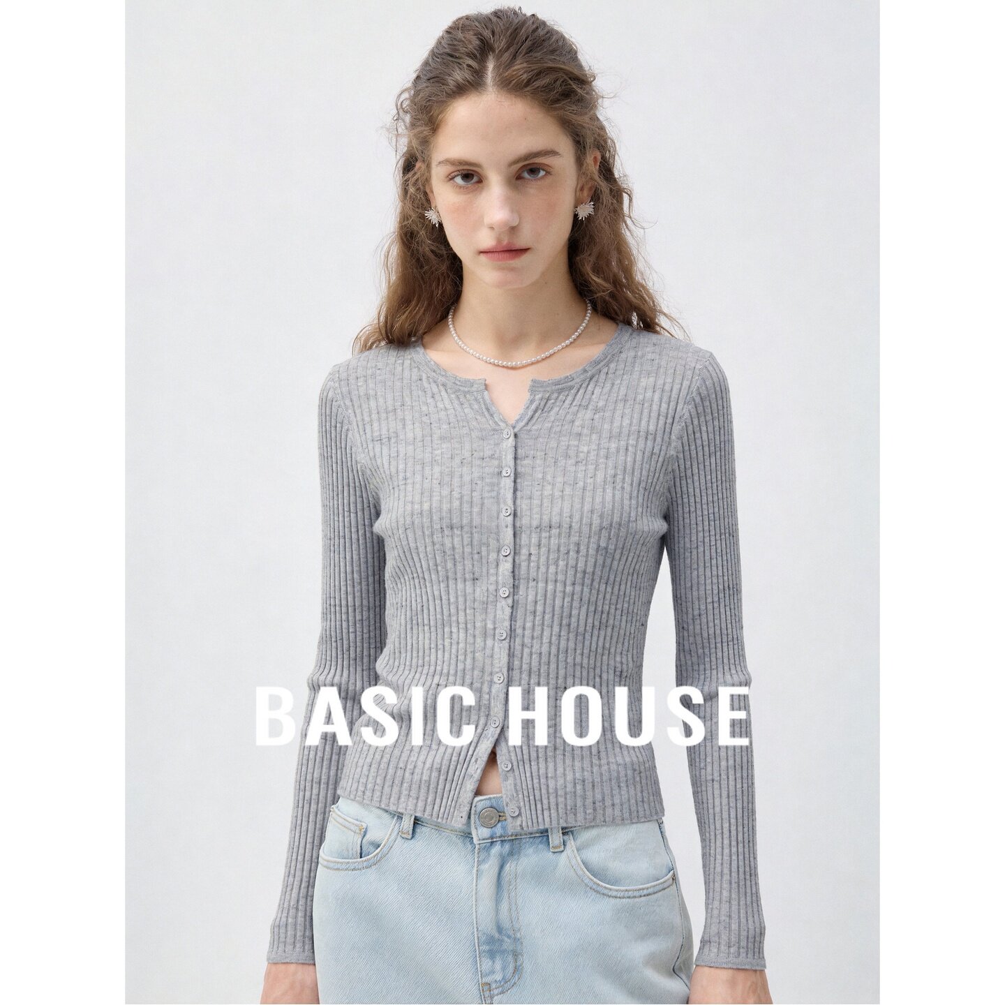 Basic House/百家好灰色羊毛螺纹纽扣V领日常女装通勤针织开衫秋