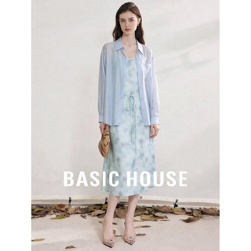 Basic House/百家好蓝色印花吊带连衣裙女夏长袖开衫度假风两件套