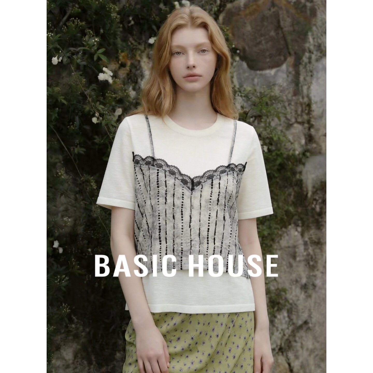Basic House/百家好米白色法式蕾丝拼接短袖T恤女夏新款宽松上衣