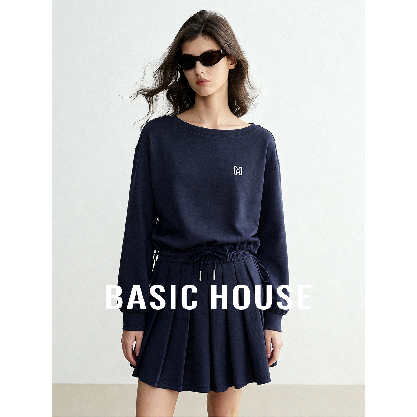 Basic House/百家好时尚套装早春新款女露肩卫衣高腰百褶裙两件套,女装/女士精品,时尚套装,淘宝优惠券,粉丝福利购,淘宝优惠卷