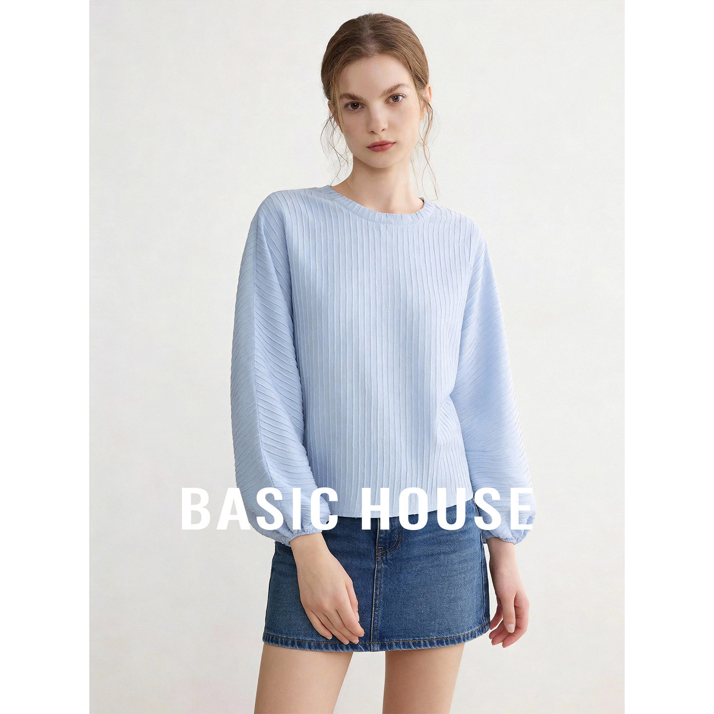 Basic House/百家好纯色圆领竖坑条衬衫女春款宽松休闲内搭上衣