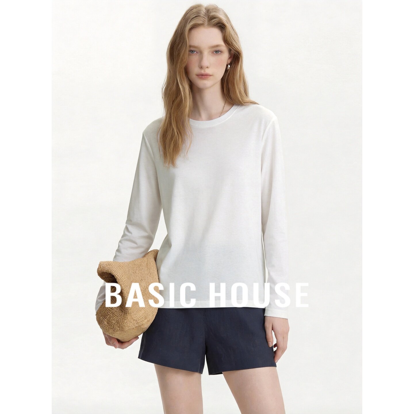 Basic House/百家好白色圆领长袖T恤女基础简约舒适纯色棉质上衣