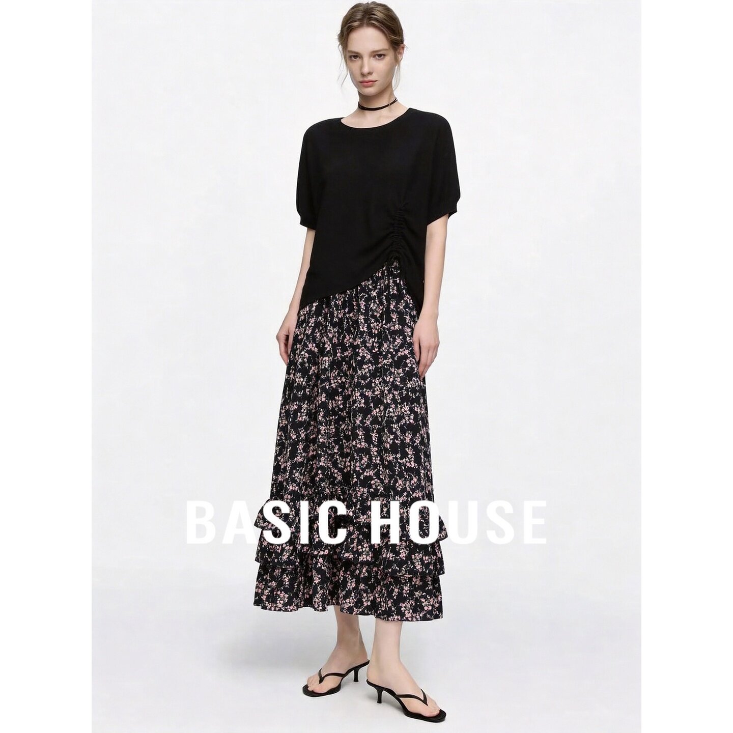 Basic House/百家好黑色上衣碎花半身裙夏新款气质两件套时尚套装