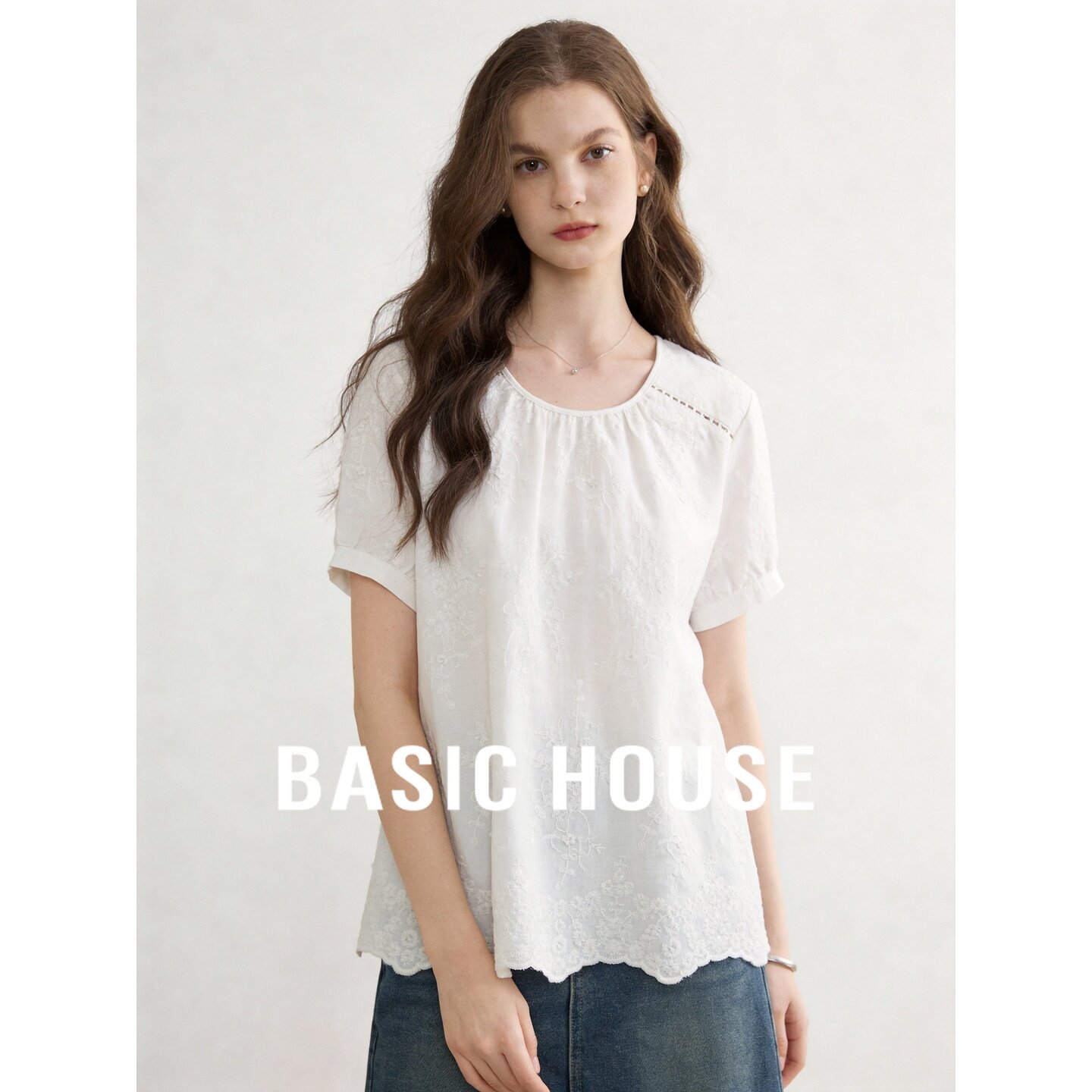 Basic House/百家好法式刺绣衬衫白色泡泡袖宽松显瘦百搭通勤上衣