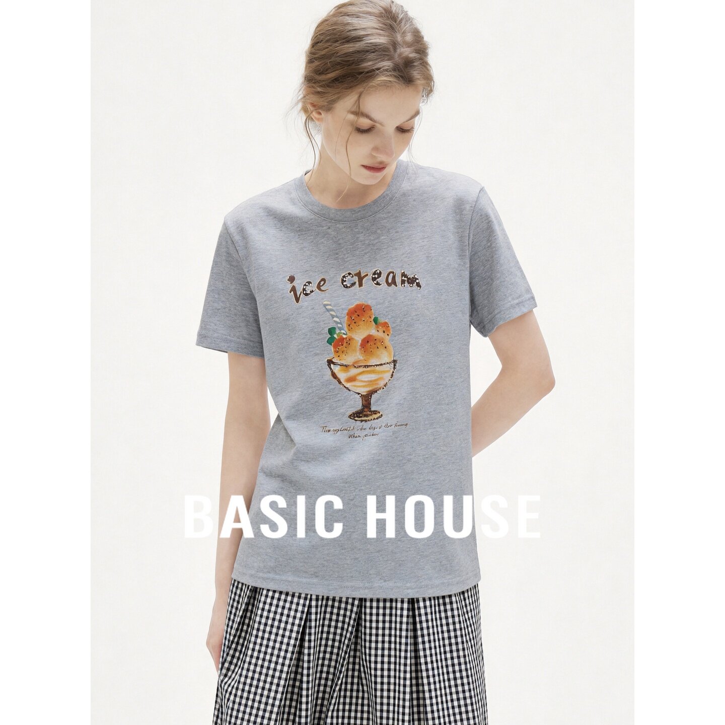 Basic House/百家好灰色休闲冰淇淋印花短袖圆领宽松显瘦百搭T恤
