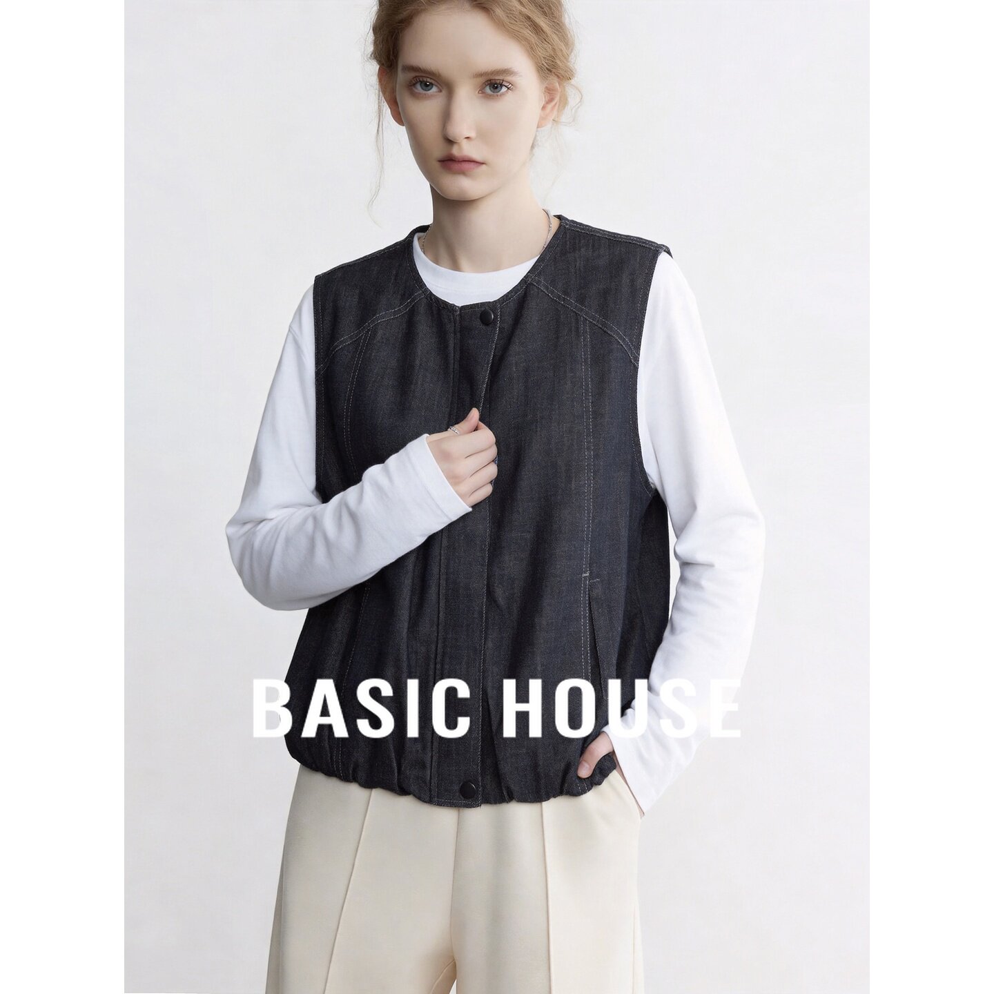 Basic House/百家好深蓝色圆领马甲女简约短款叠穿背心外搭上衣