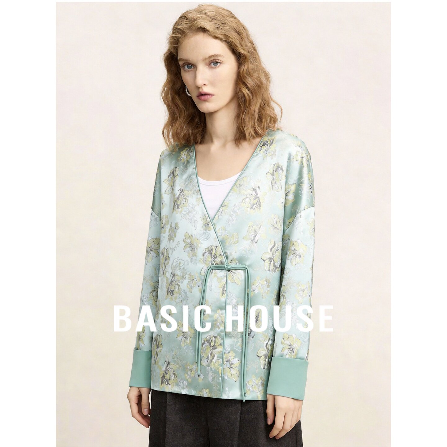 Basic House/百家好新中式印花外套女秋V领系带开衫轻薄外搭上衣