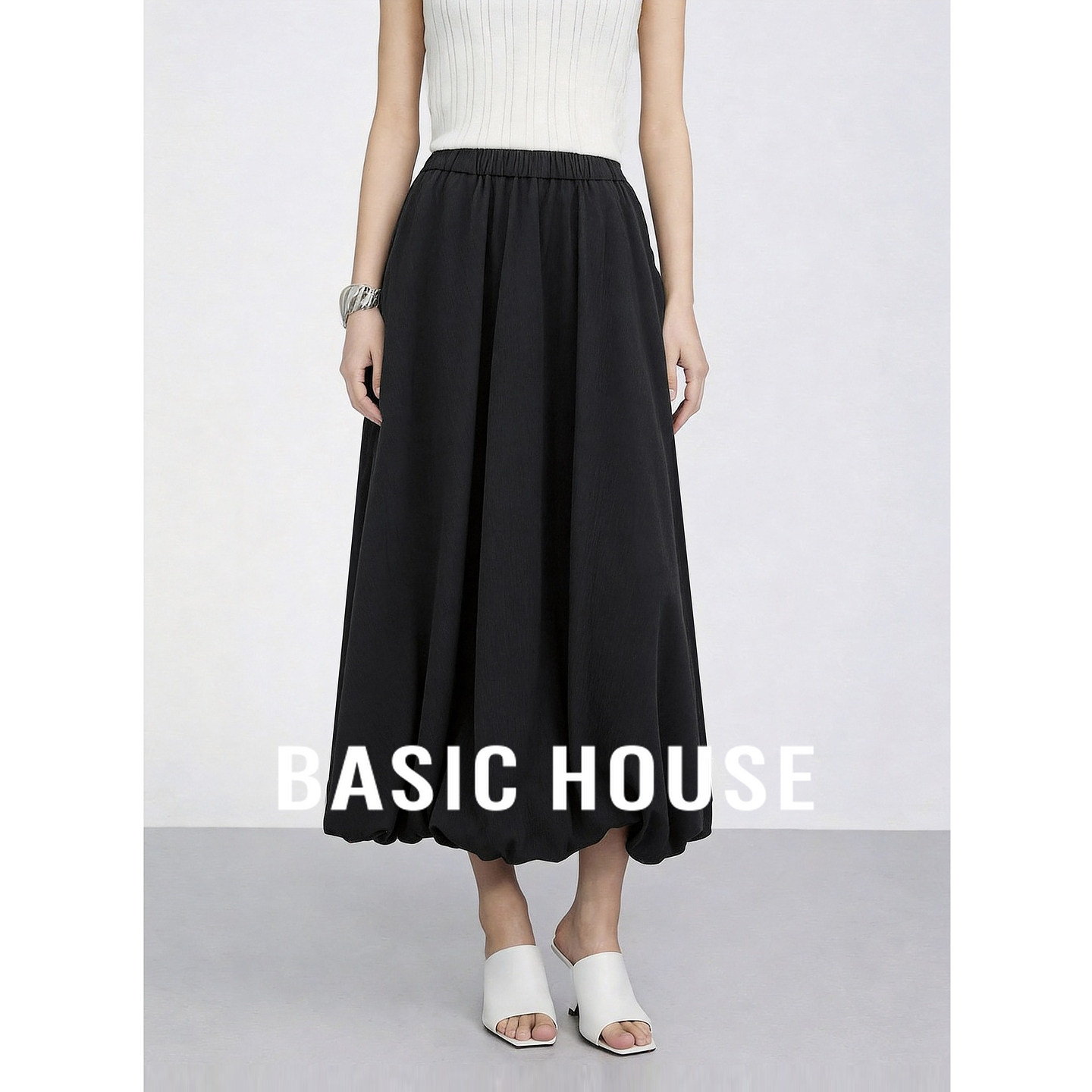 Basic House/百家好黑色显瘦半身裙女2026夏季新款简约A字花苞裙