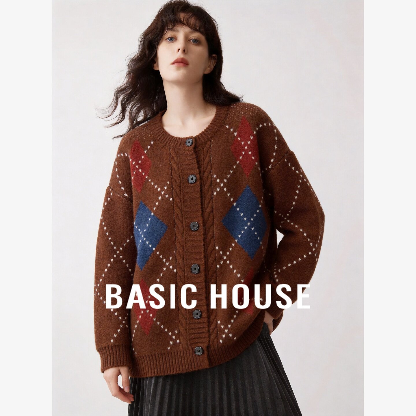 Basic House/百家好撞色菱格格纹多纽扣针织开衫显瘦宽松毛衣上衣