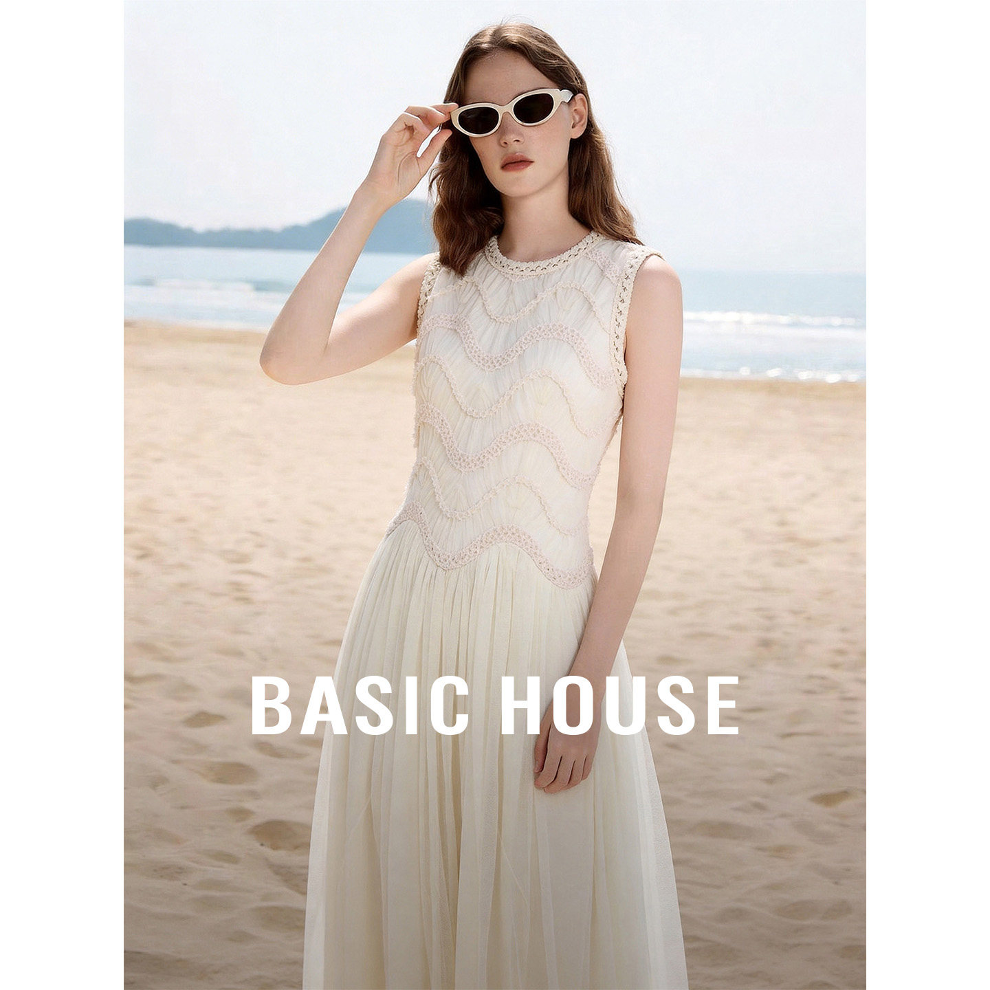 Basic House/百家好白色无袖拼接连衣裙女2026高级感圆领长款裙子